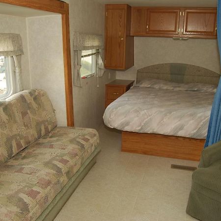 Crescent Bar Camping Resort Studio Cabin 1 Trinidad Экстерьер фото